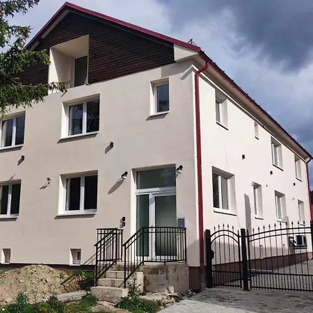 2 Apartment *